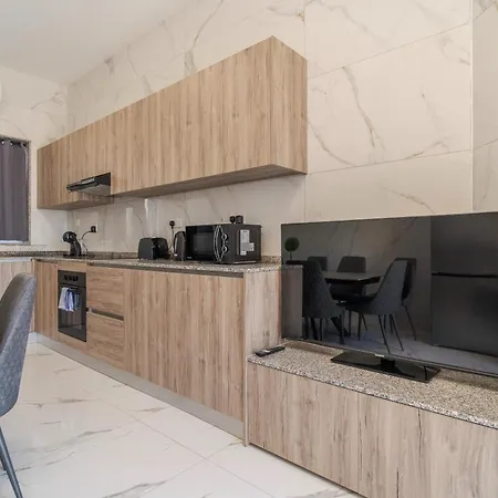 Διαμέρισμα Beautiful 4br Penthouse With Large Terrace With Wifi Żabbar