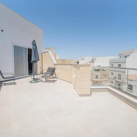 Beautiful 4br Penthouse With Large Terrace With Wifi Διαμέρισμα