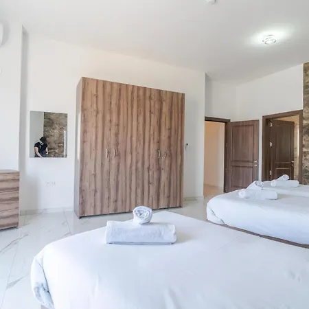 Διαμέρισμα Beautiful 4br Penthouse With Large Terrace With Wifi *