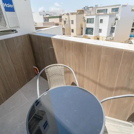 Beautiful 4br Penthouse With Large Terrace With Wifi Apartman *