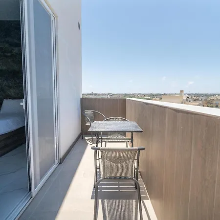 Apartman Beautiful 4br Penthouse With Large Terrace With Wifi