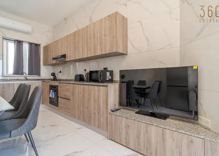 Lejlighed Beautiful 4br Penthouse With Large Terrace With Wifi Żabbar