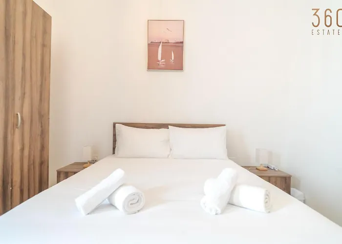 Beautiful 4br Penthouse With Large Terrace With Wifi * Żabbar