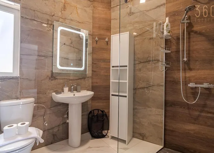 Beautiful 4br Penthouse With Large Terrace With Wifi Lejlighed *